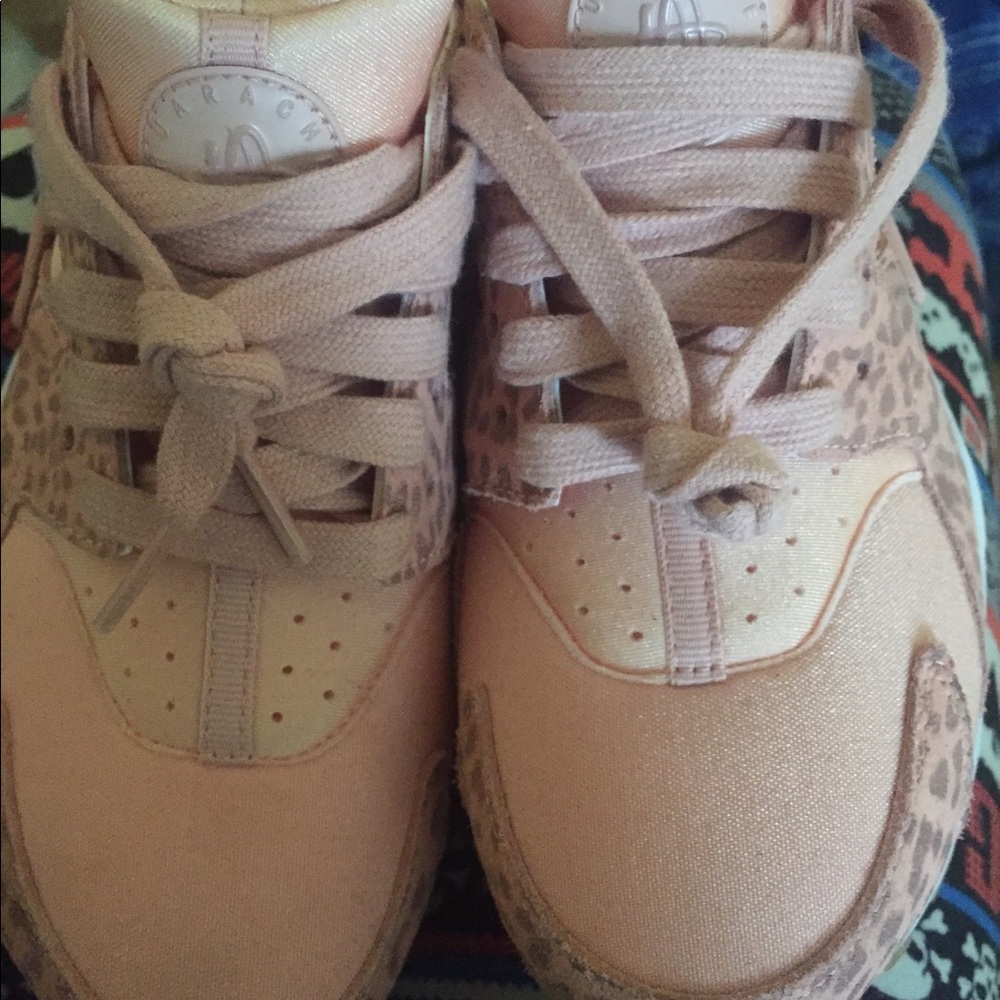 Light pink Huaraches